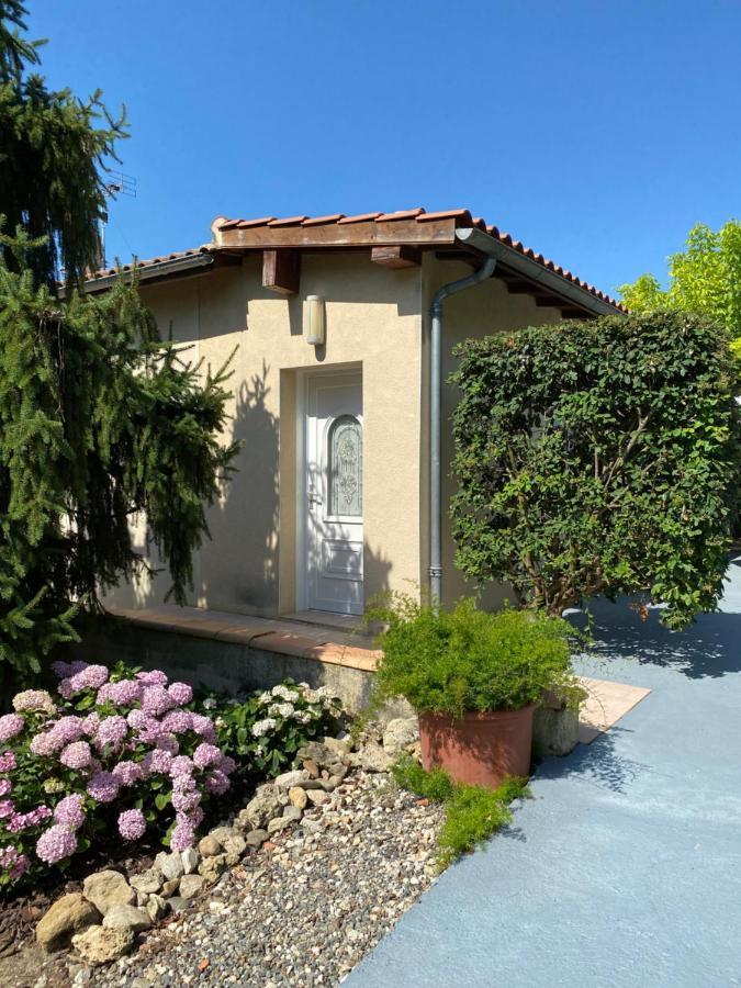 Gite Moncherie Colayrac-Saint-Cirq Екстериор снимка